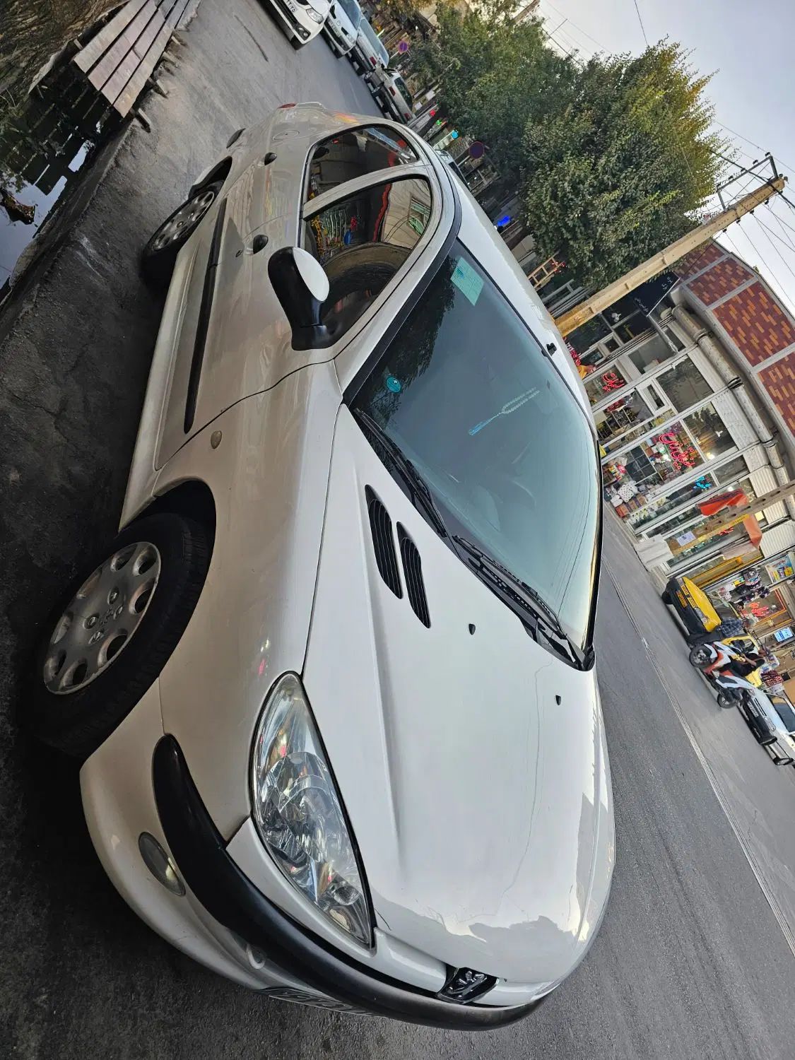 پژو ۲۰۶ صندوق دار v8 - 1396