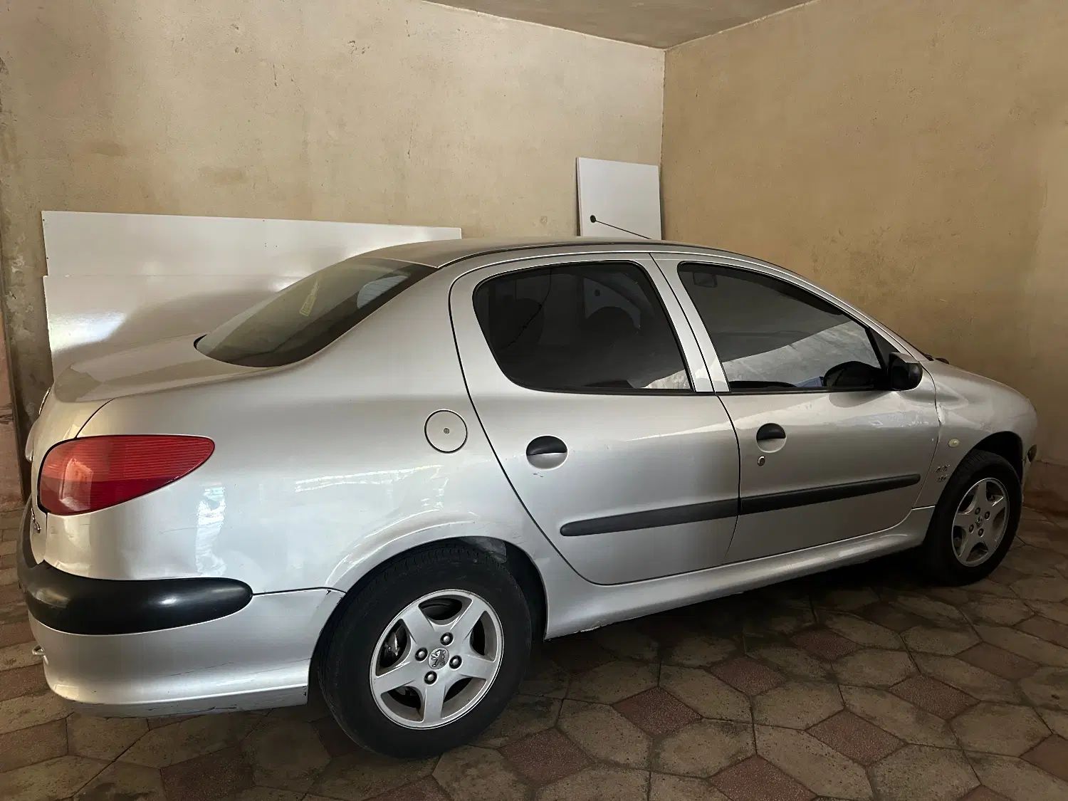 پژو ۲۰۶ صندوق دار v9 - 1390