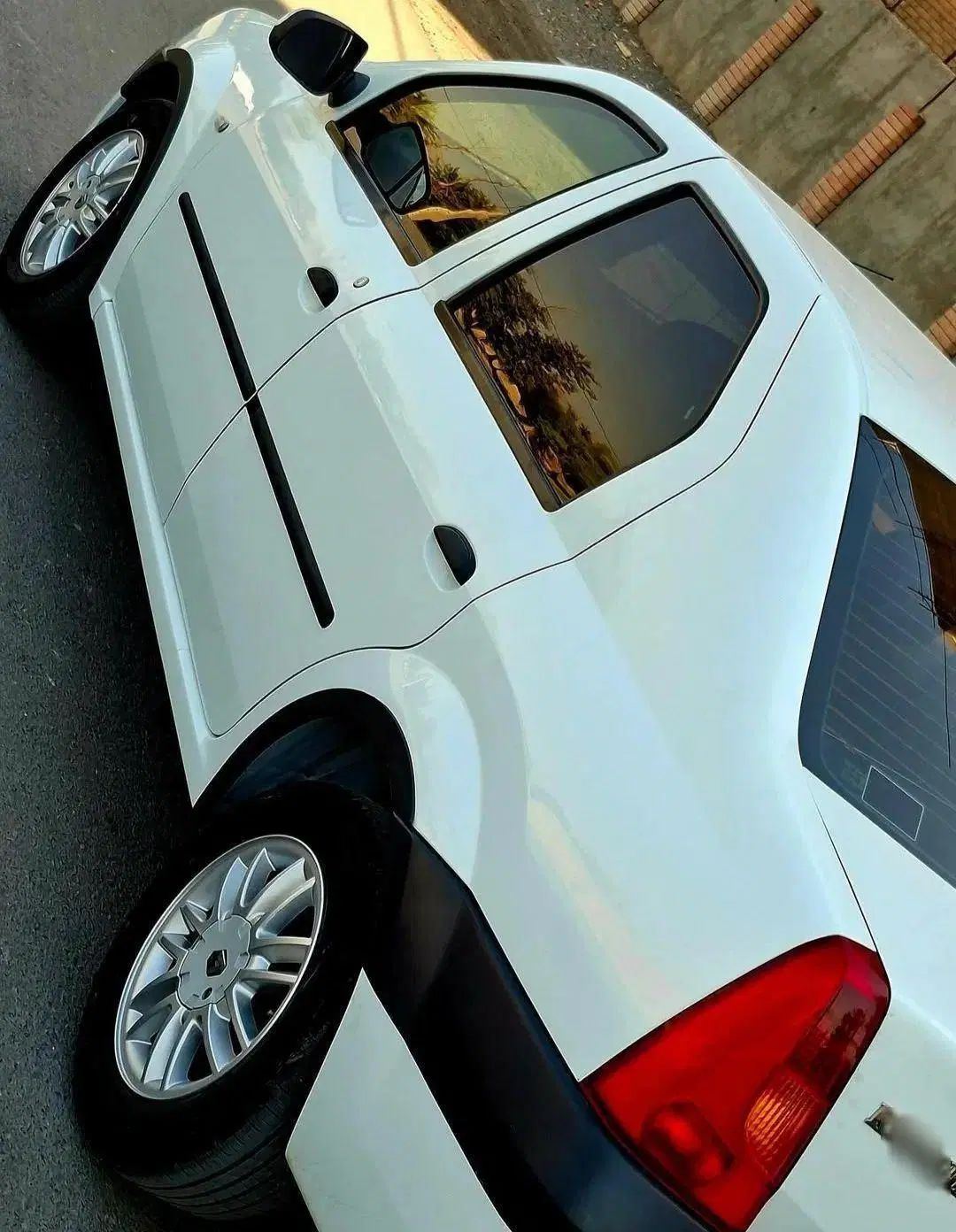 خودرو رنو، تندر 90 آگهی ann_20426816