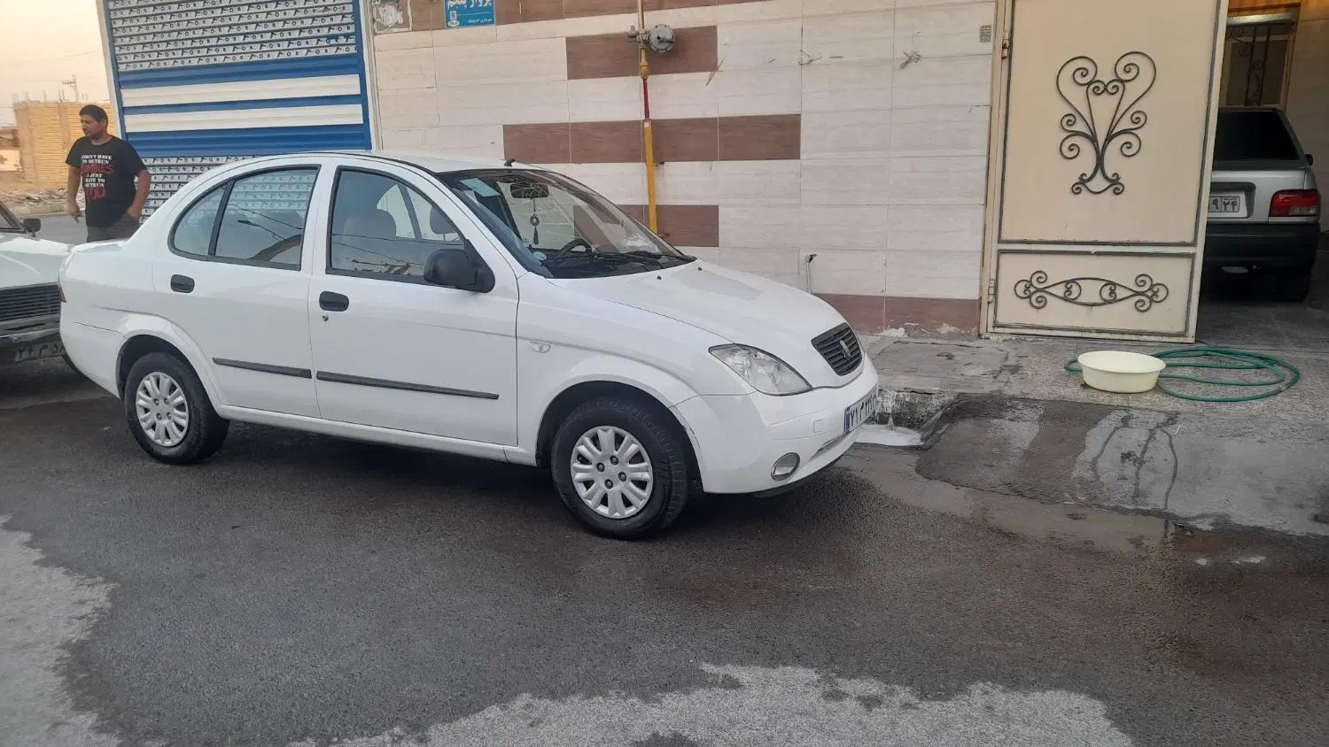 تیبا صندوق دار EX - 1395