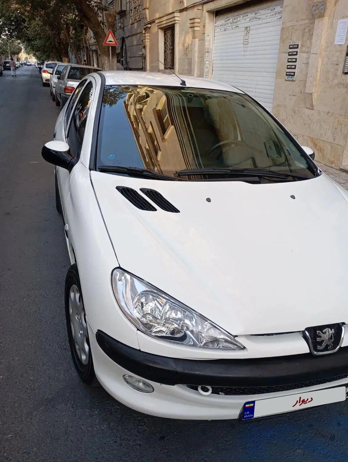 پژو ۲۰۶ صندوق دار v8 - 1396