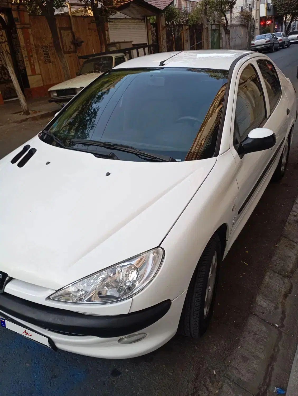 پژو ۲۰۶ صندوق دار v8 - 1396