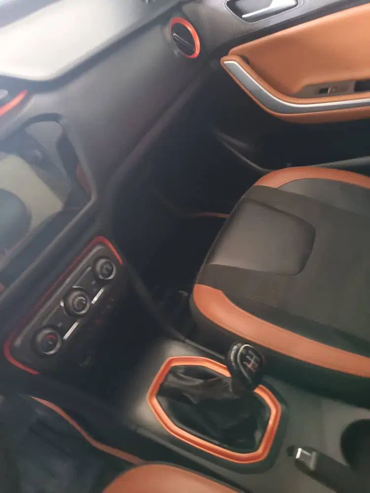 ام وی ام X22 دنده ای اسپرت اکسلنت - 1397