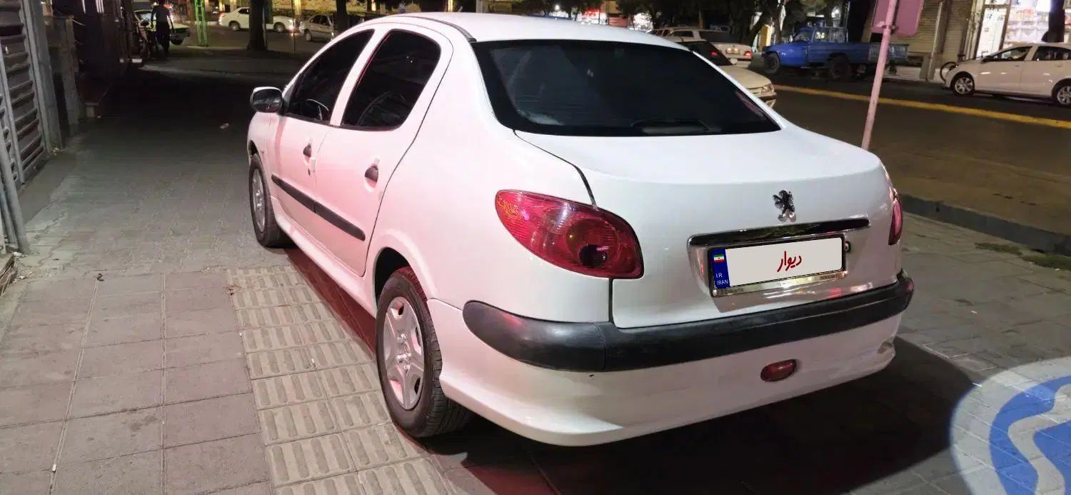 پژو ۲۰۶ صندوق دار v20 - 1389