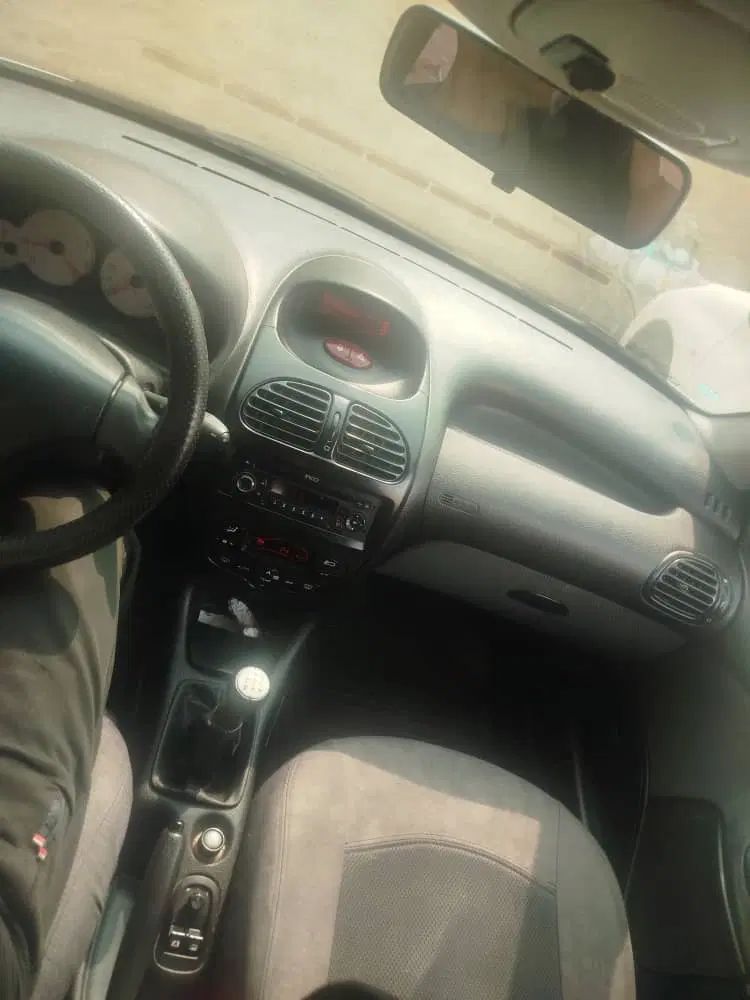 پژو ۲۰۶ صندوق دار v8 - 1397
