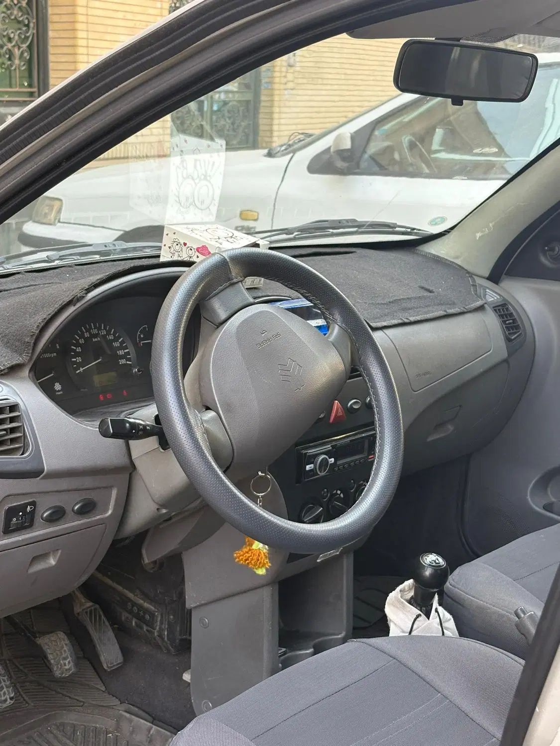 تیبا صندوق دار SX - 1392