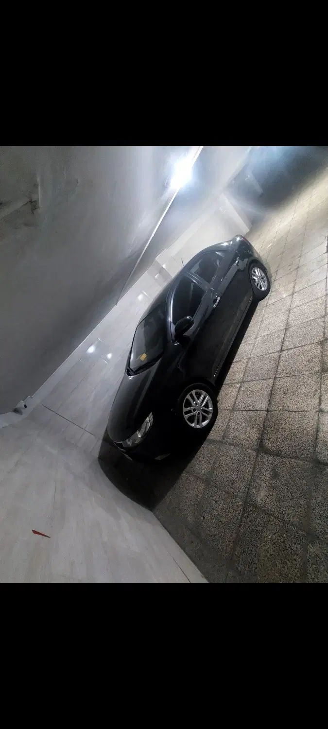 کیا سراتو 2.0 لیتر اتوماتیک GT لاین - 2017