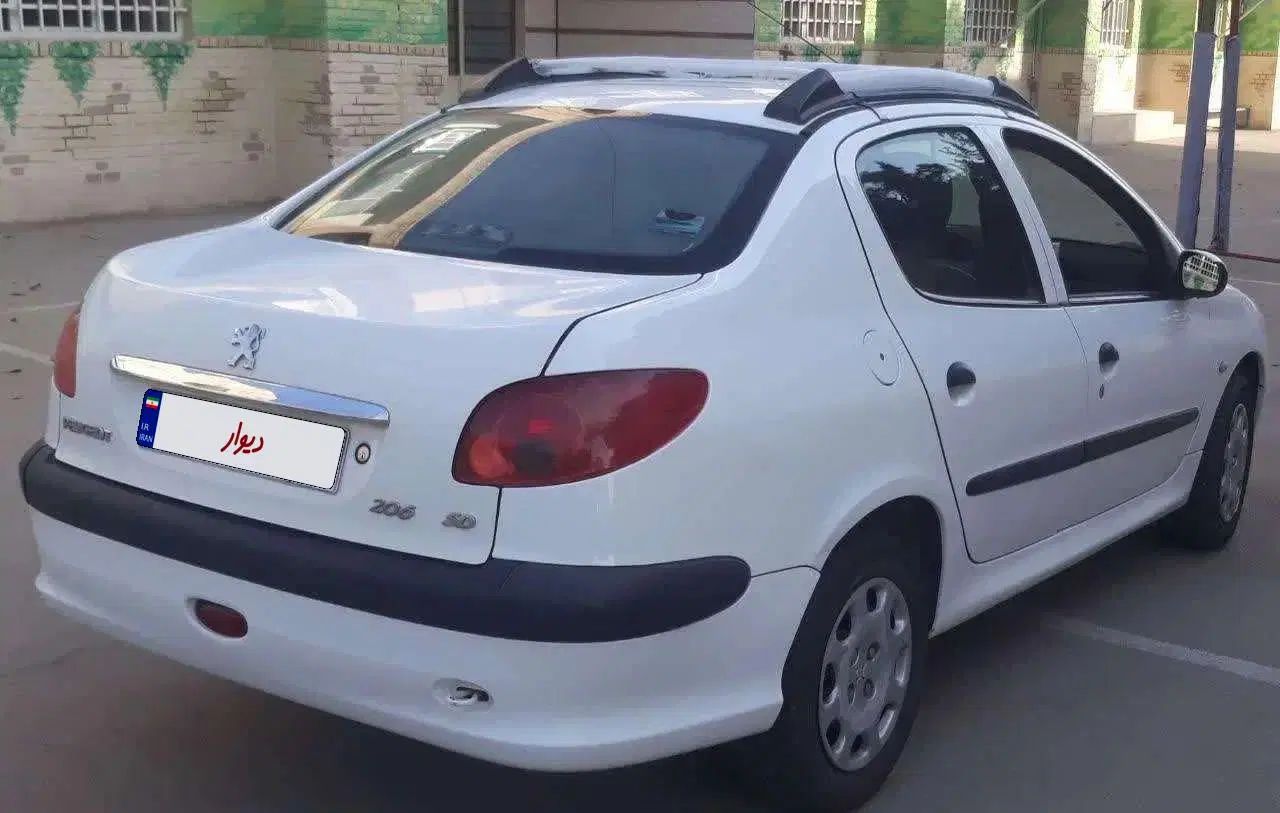 پژو ۲۰۶ صندوق دار v8 - 1394