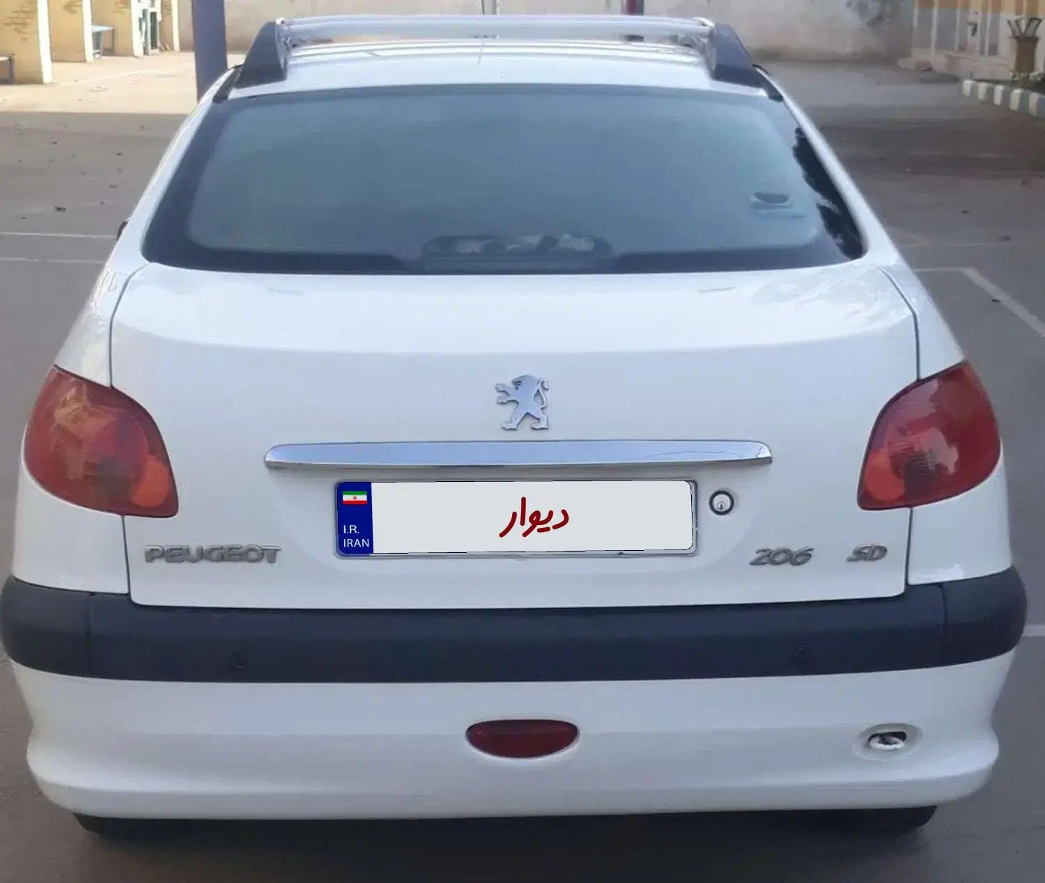 پژو ۲۰۶ صندوق دار v8 - 1394