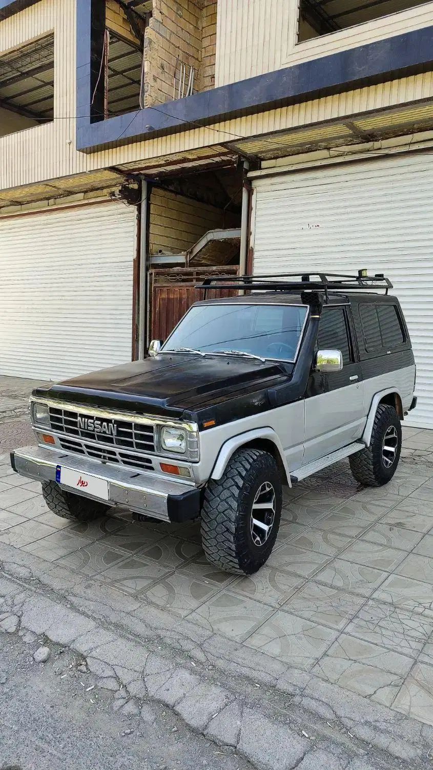 نیسان پاترول دو درب دنده‌ای - 1998