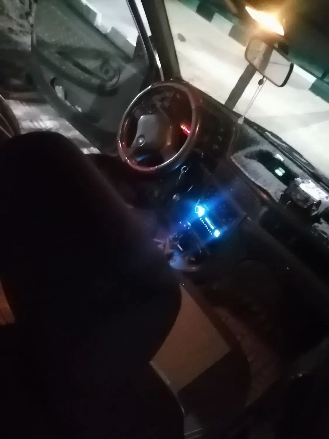 دوو سیلو سدان - 1381