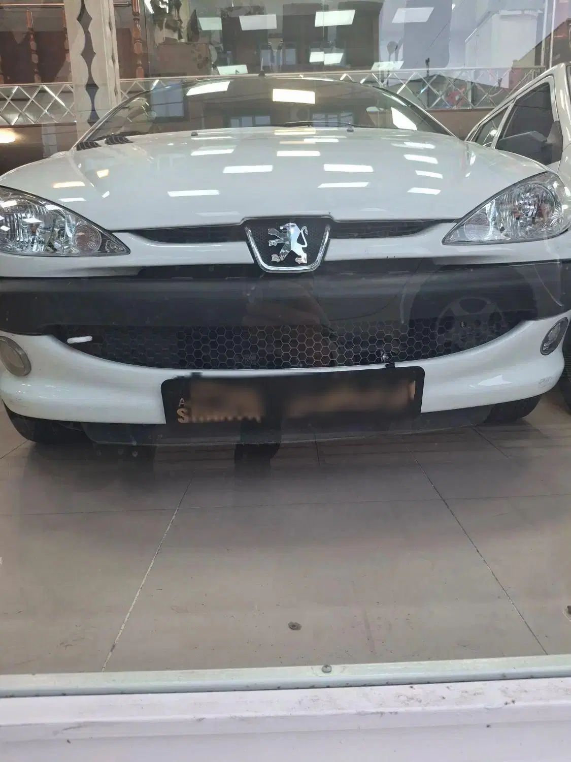 پژو ۲۰۶ صندوق دار v8 - 1397
