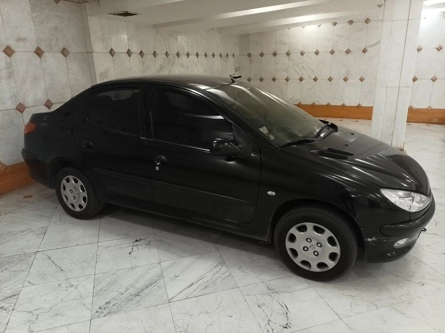 پژو ۲۰۶ صندوق دار v8 - 1396