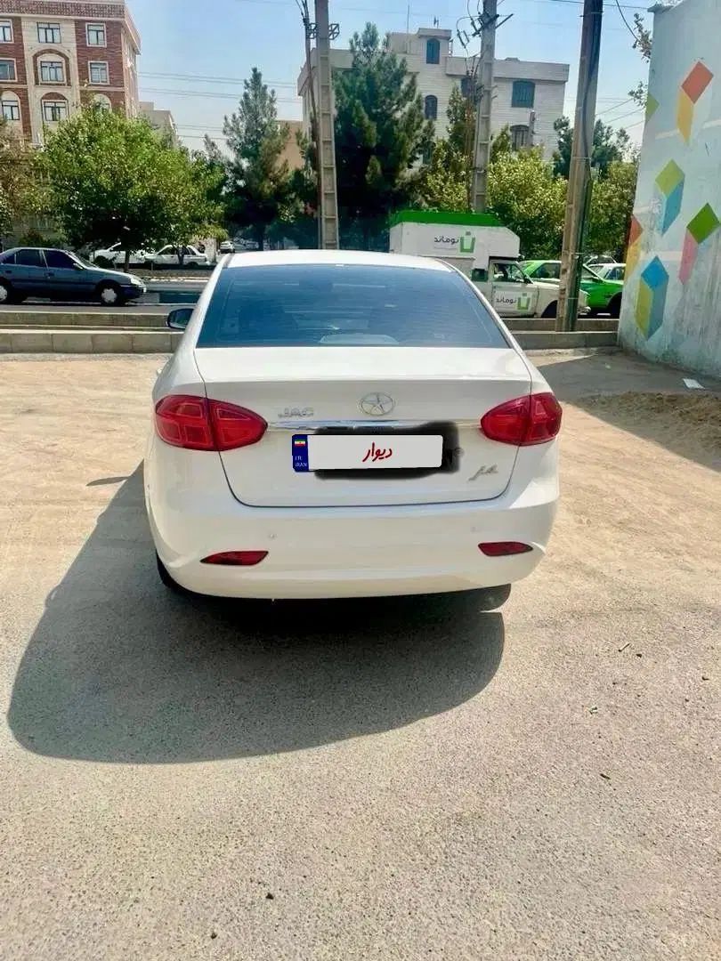 جک J4 اتوماتیک آپشنال - 1402