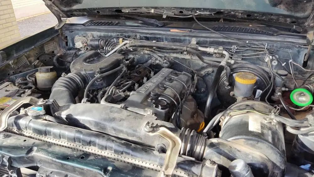نیسان رونیز دنده‌ای - 1382