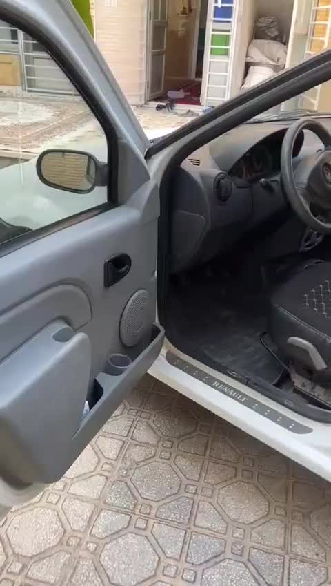 خودرو رنو، تندر 90 آگهی ann_20428827