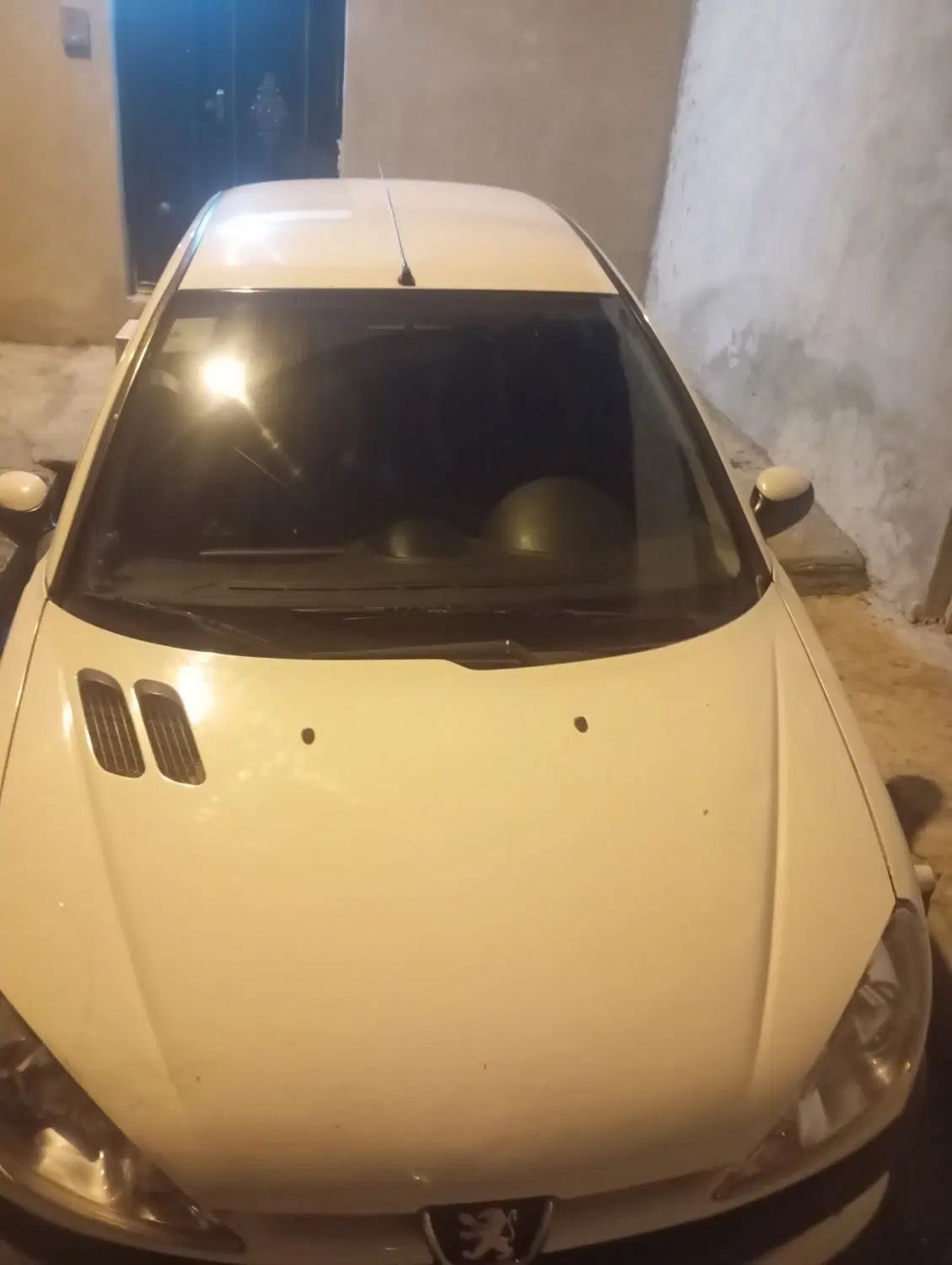 پژو ۲۰۶ صندوق دار v8 - 1390