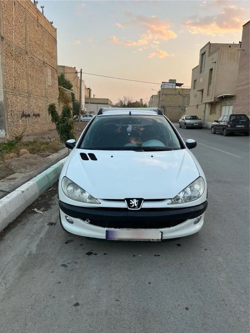 پژو ۲۰۶ صندوق دار v1 - 1390