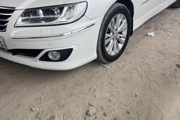 هیوندای آزرا (گرنجور) 3300cc - 2011