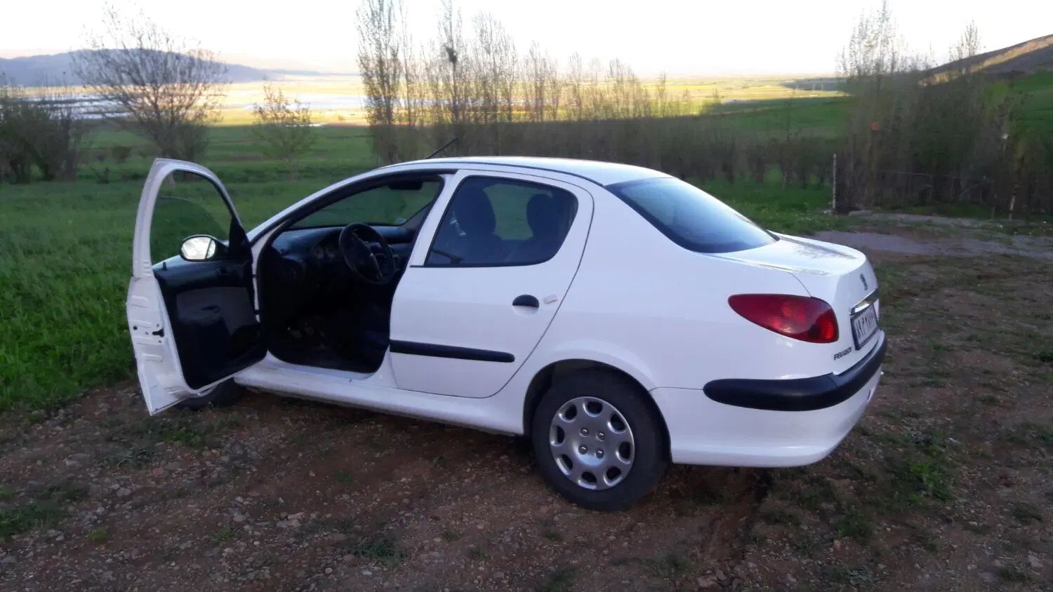 پژو ۲۰۶ صندوق دار v8 - 1394