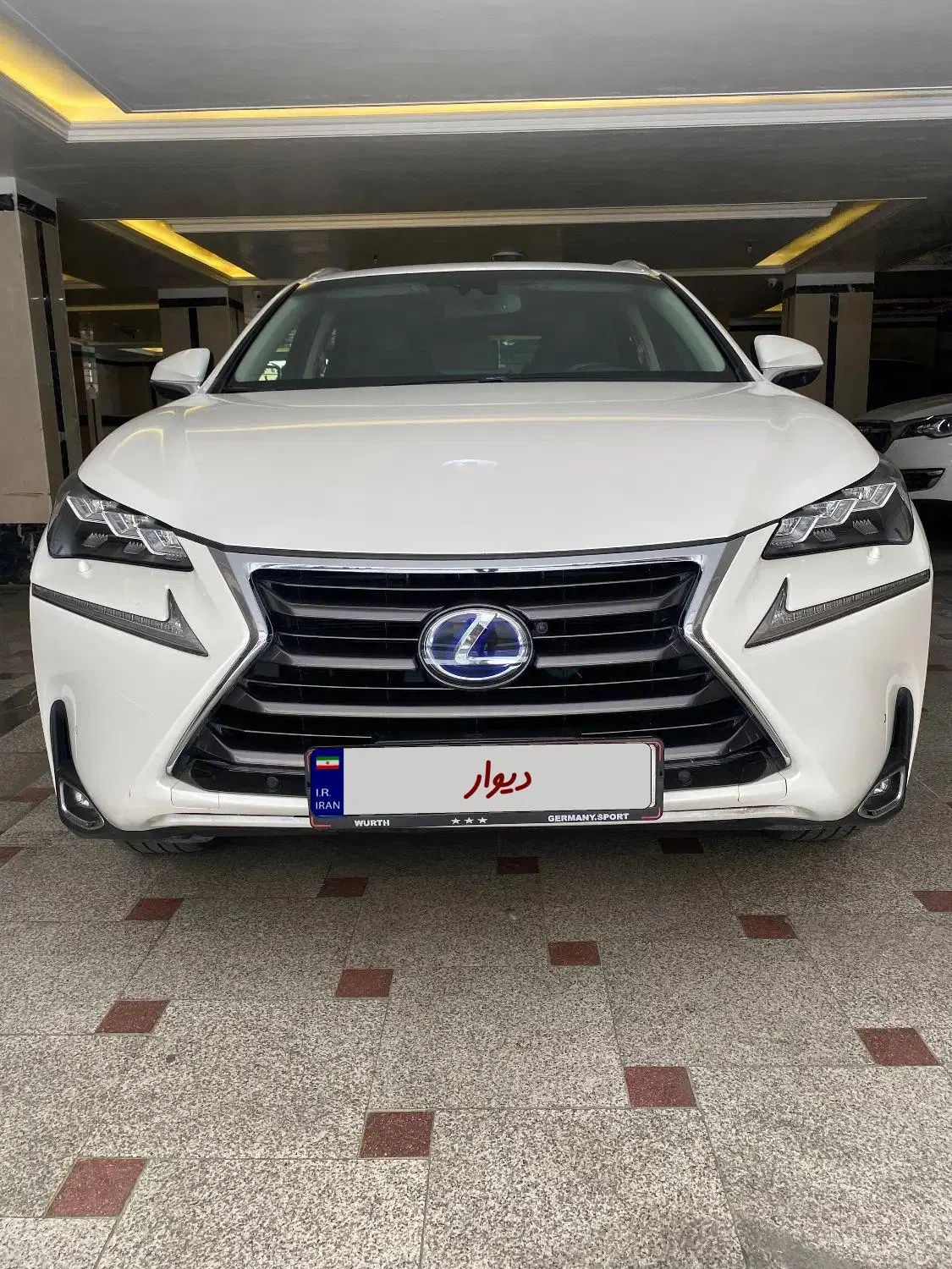 لکسوس NX هیبرید 300H - 2017