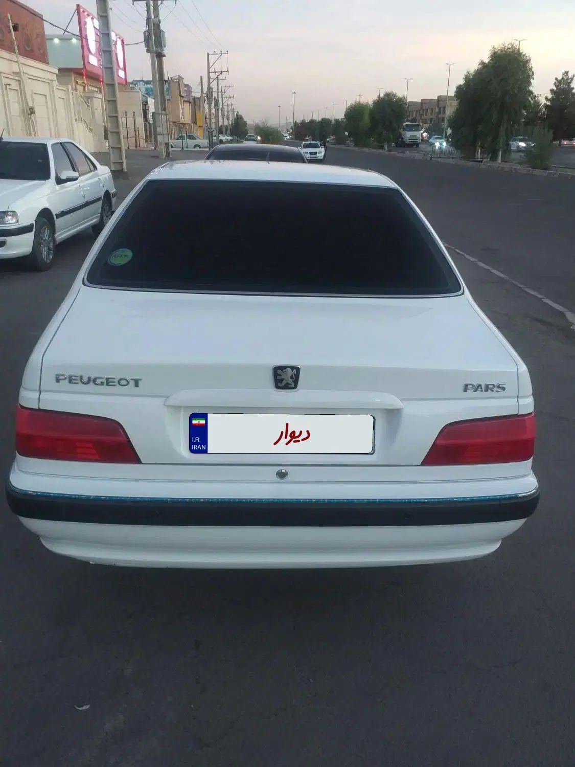 پژو پارس XU7P - 1402