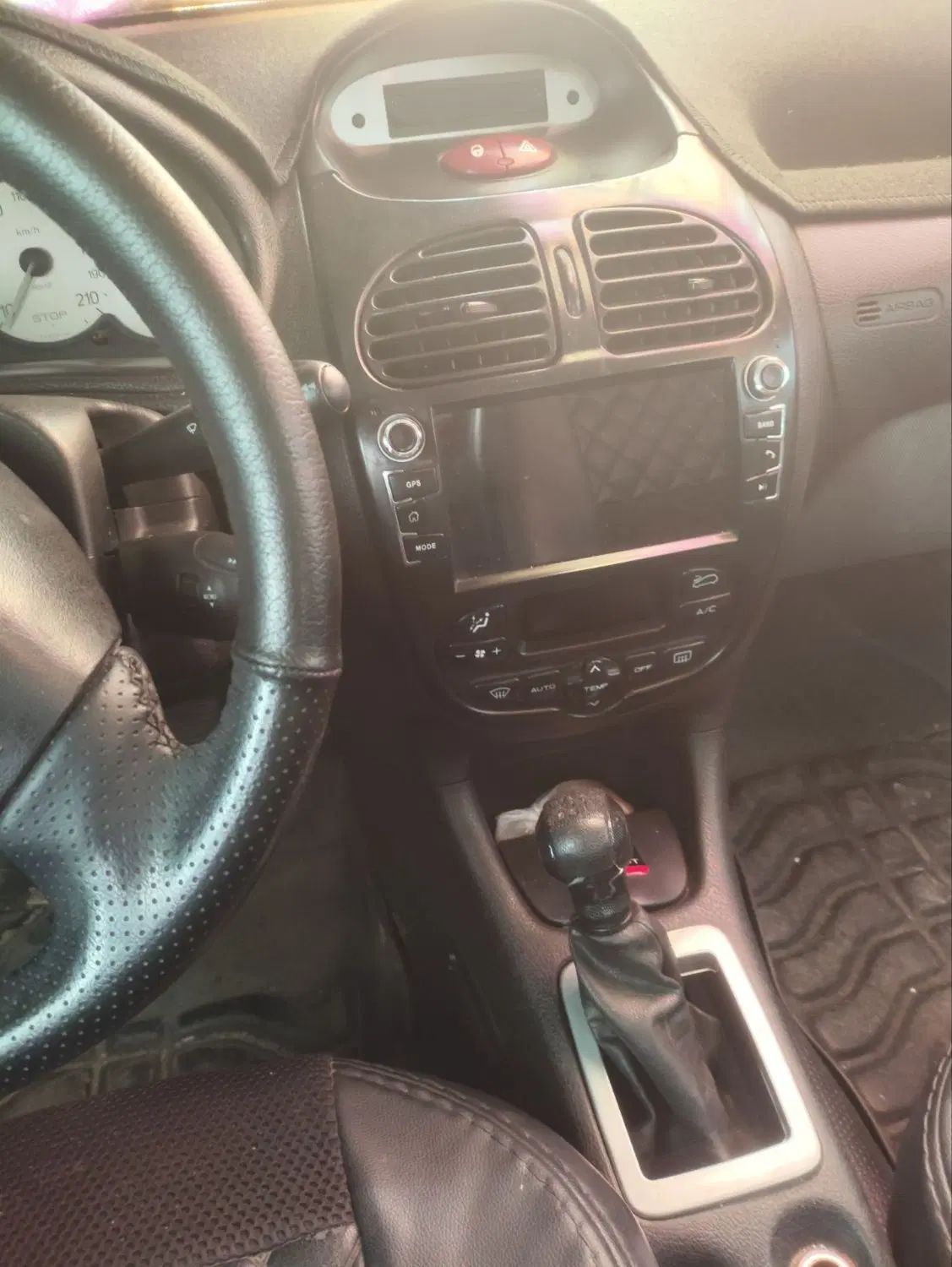 پژو ۲۰۶ صندوق دار v8 - 1391