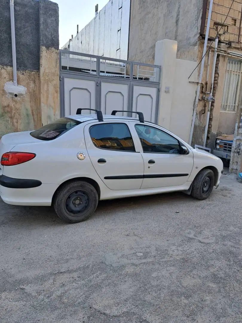 پژو ۲۰۶ صندوق دار v8 - 1391