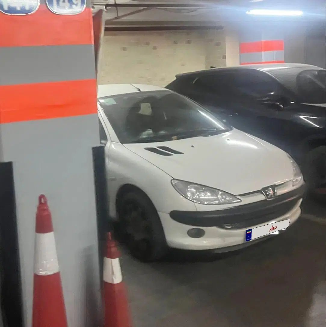 پژو ۲۰۶ صندوق دار v8 - 1394