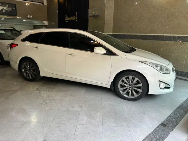 هیوندای i40 استیشن شرکتی - 2015