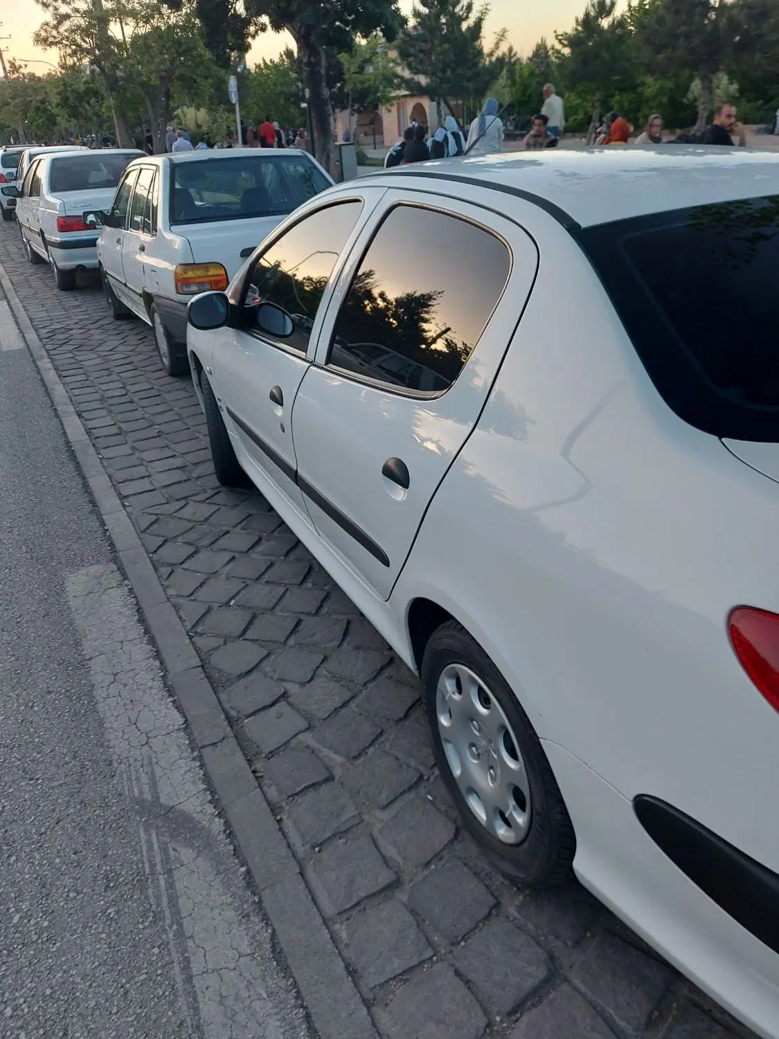 پژو ۲۰۶ صندوق دار v8 - 1397