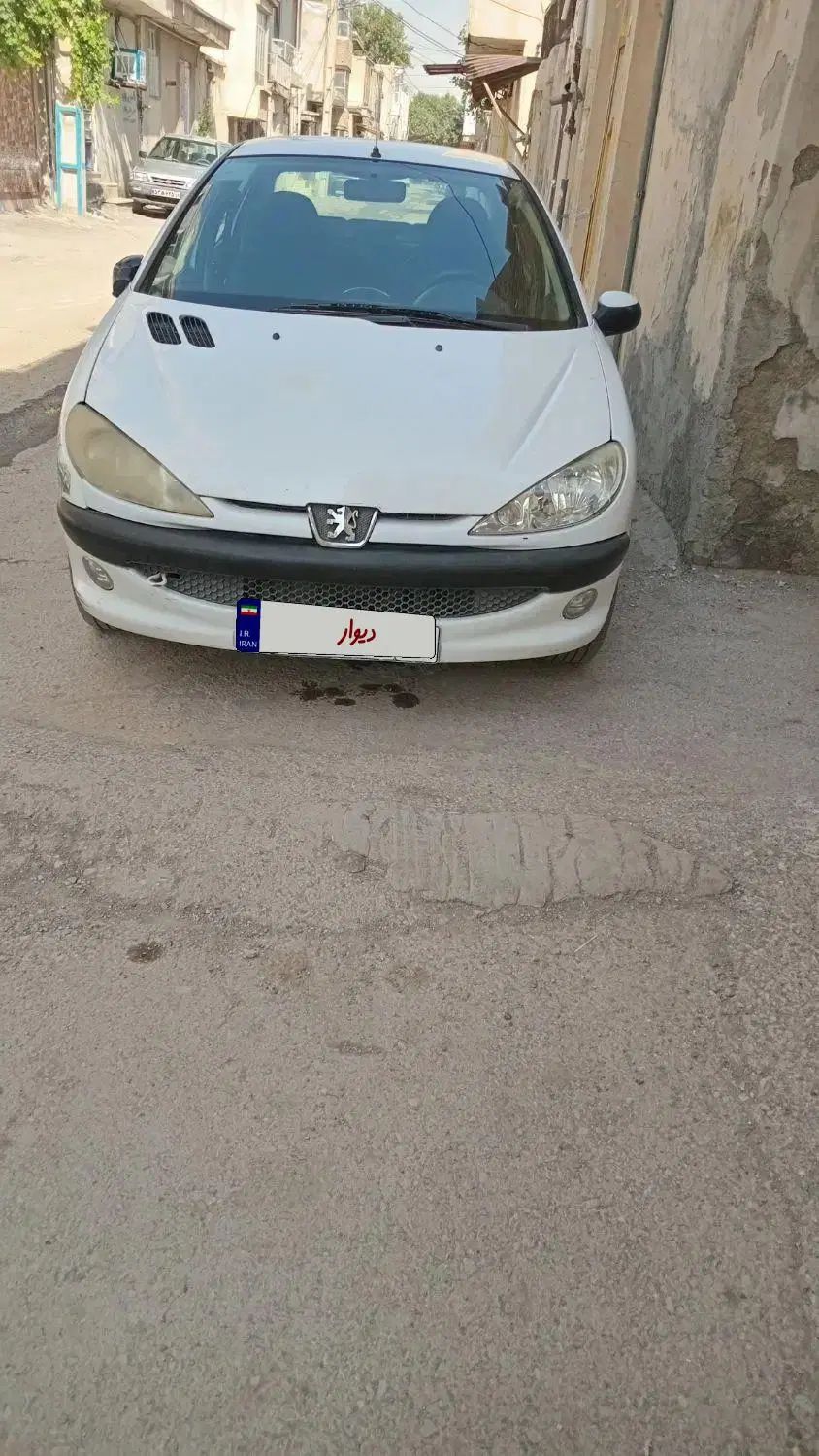 پژو ۲۰۶ صندوق دار v8 - 1395
