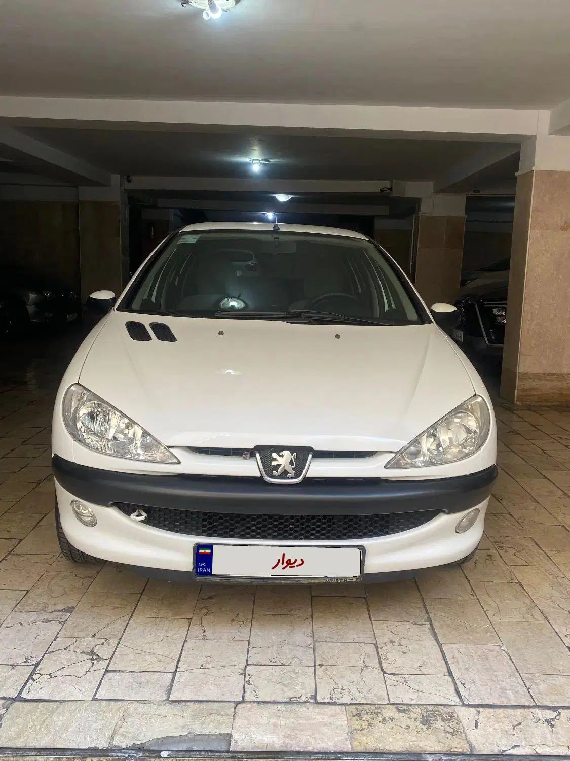 پژو ۲۰۶ صندوق دار v8 - 1390