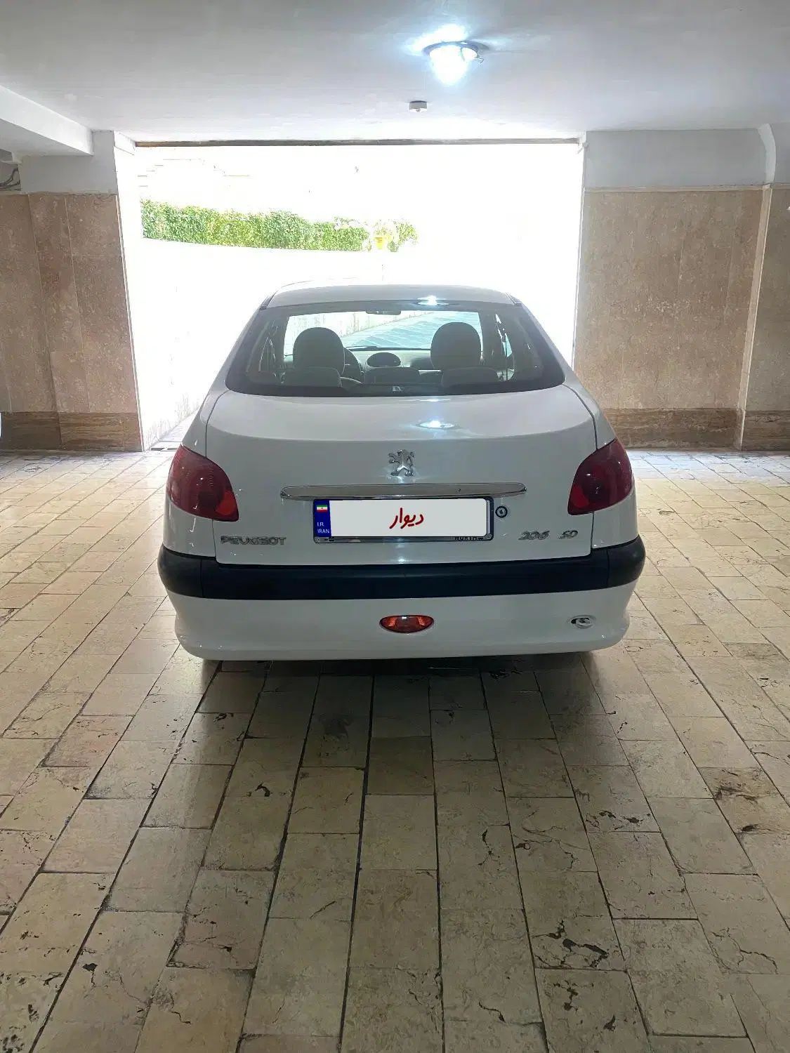 پژو ۲۰۶ صندوق دار v8 - 1390