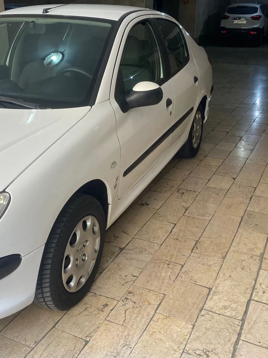 پژو ۲۰۶ صندوق دار v8 - 1390