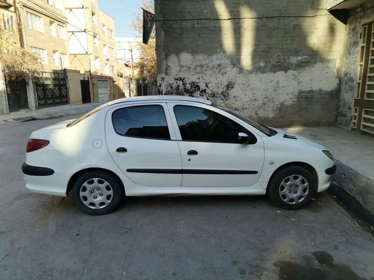پژو ۲۰۶ صندوق دار v8 - 1394
