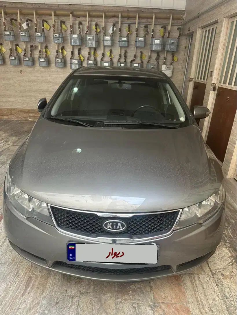 کیا سراتو 2.0 لیتر اتوماتیک GT لاین - 2010