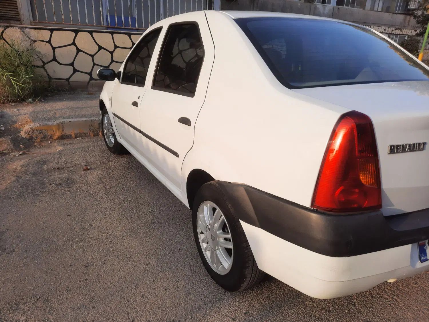 رنو تندر 90 E2 - 1388