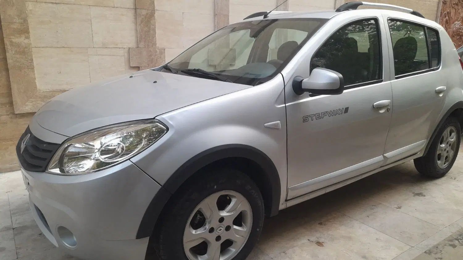 خودرو رنو، ساندرو آگهی ann_20431323