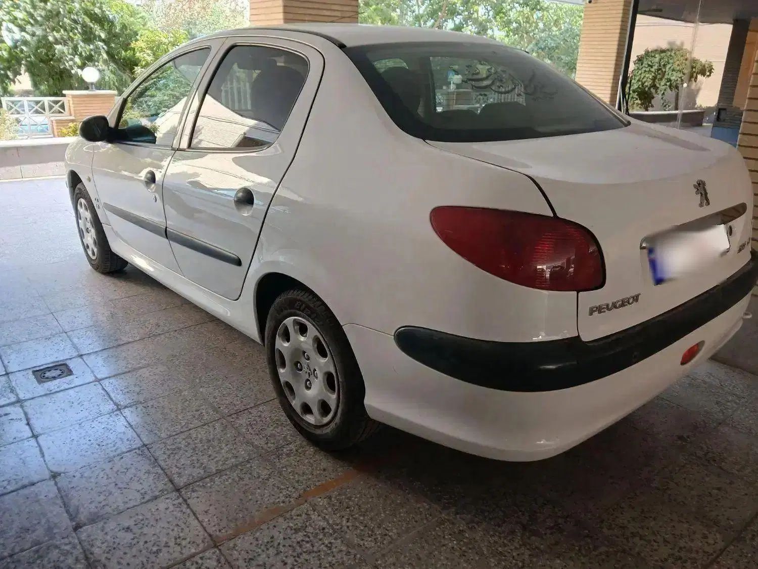 پژو ۲۰۶ صندوق دار v8 - 1397