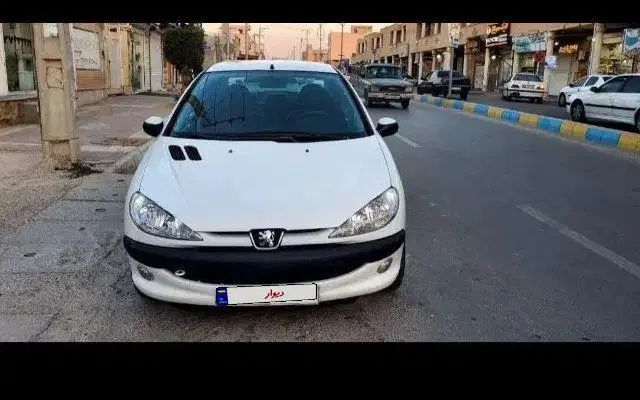 پژو ۲۰۶ صندوق دار v8 - 1394
