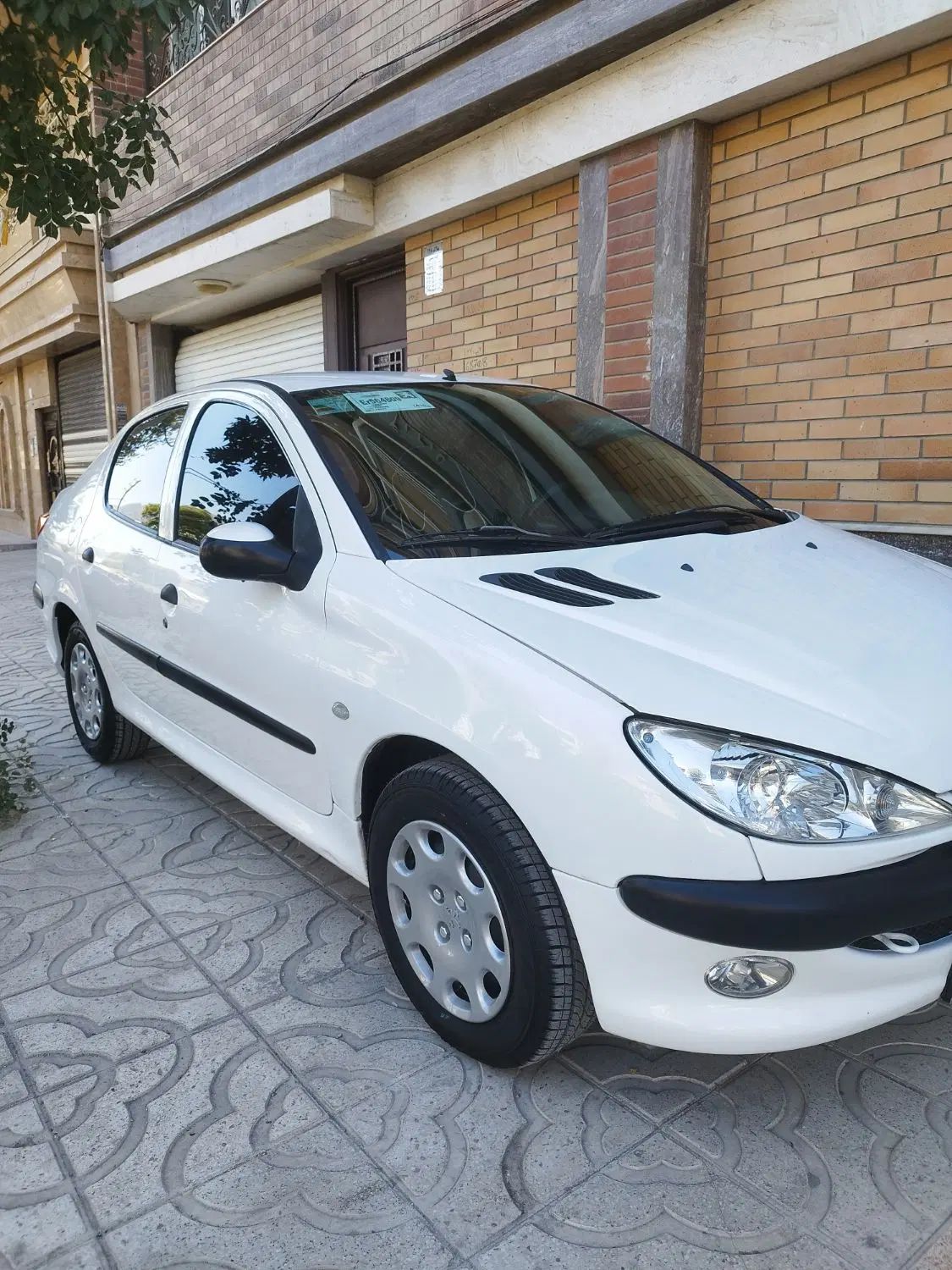 پژو ۲۰۶ صندوق دار v8 - 1398
