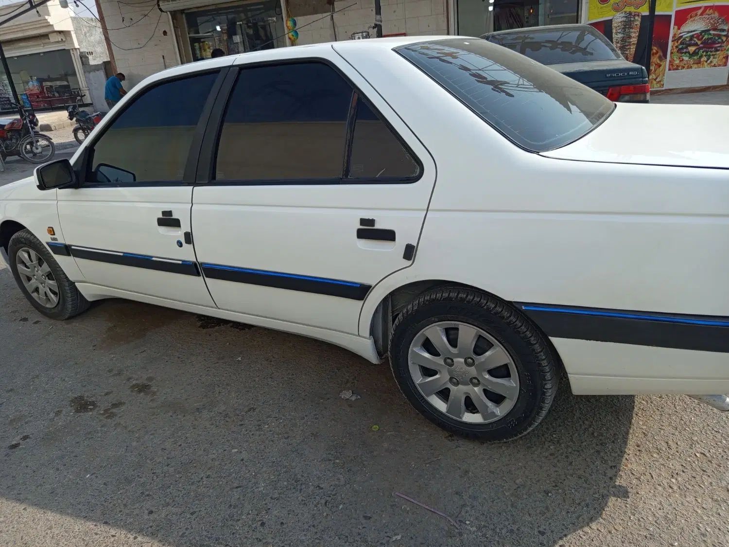 پژو 405 بنزینی GLX - TU5 - 1394