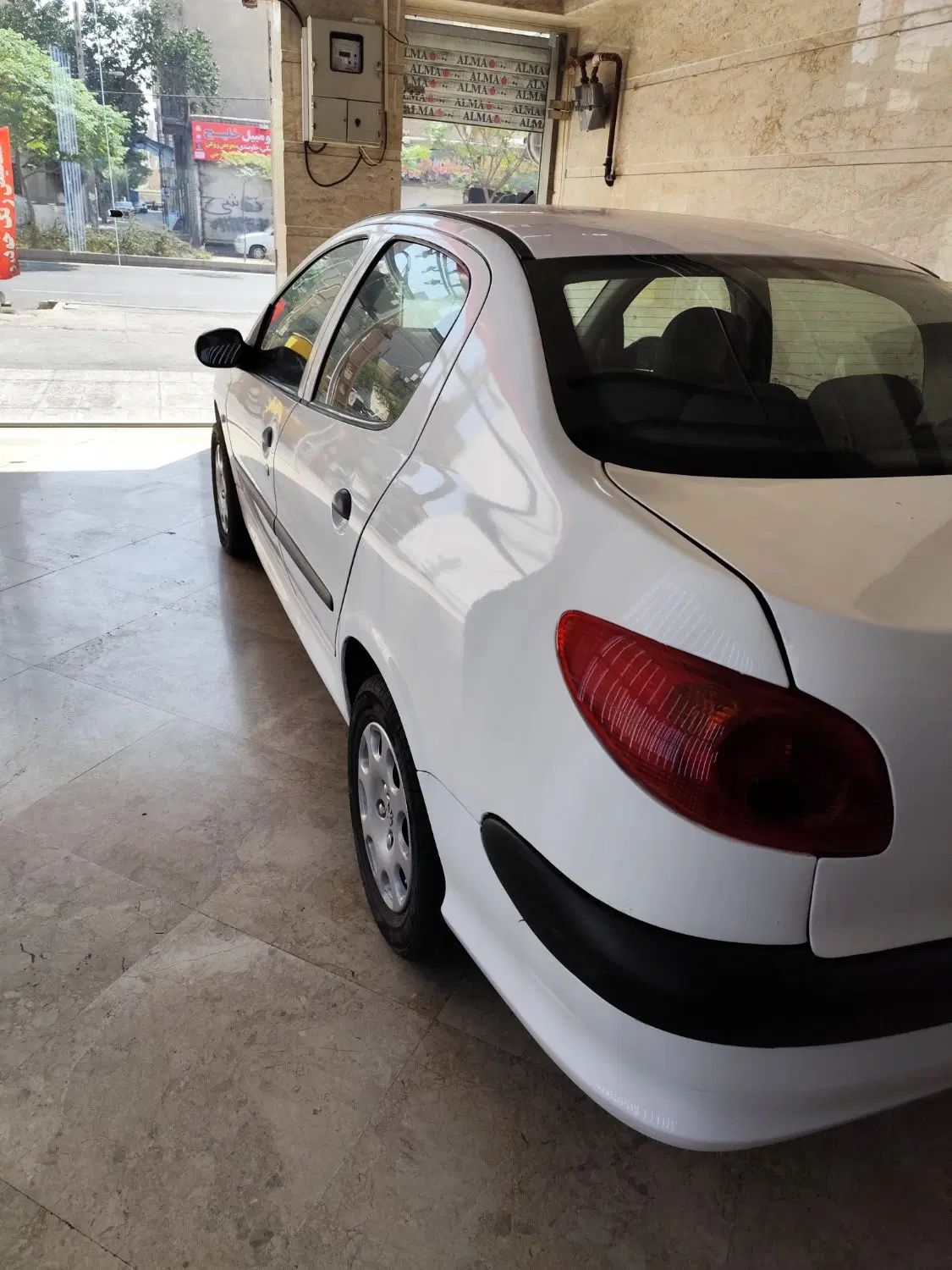 پژو ۲۰۶ صندوق دار v8 - 1390