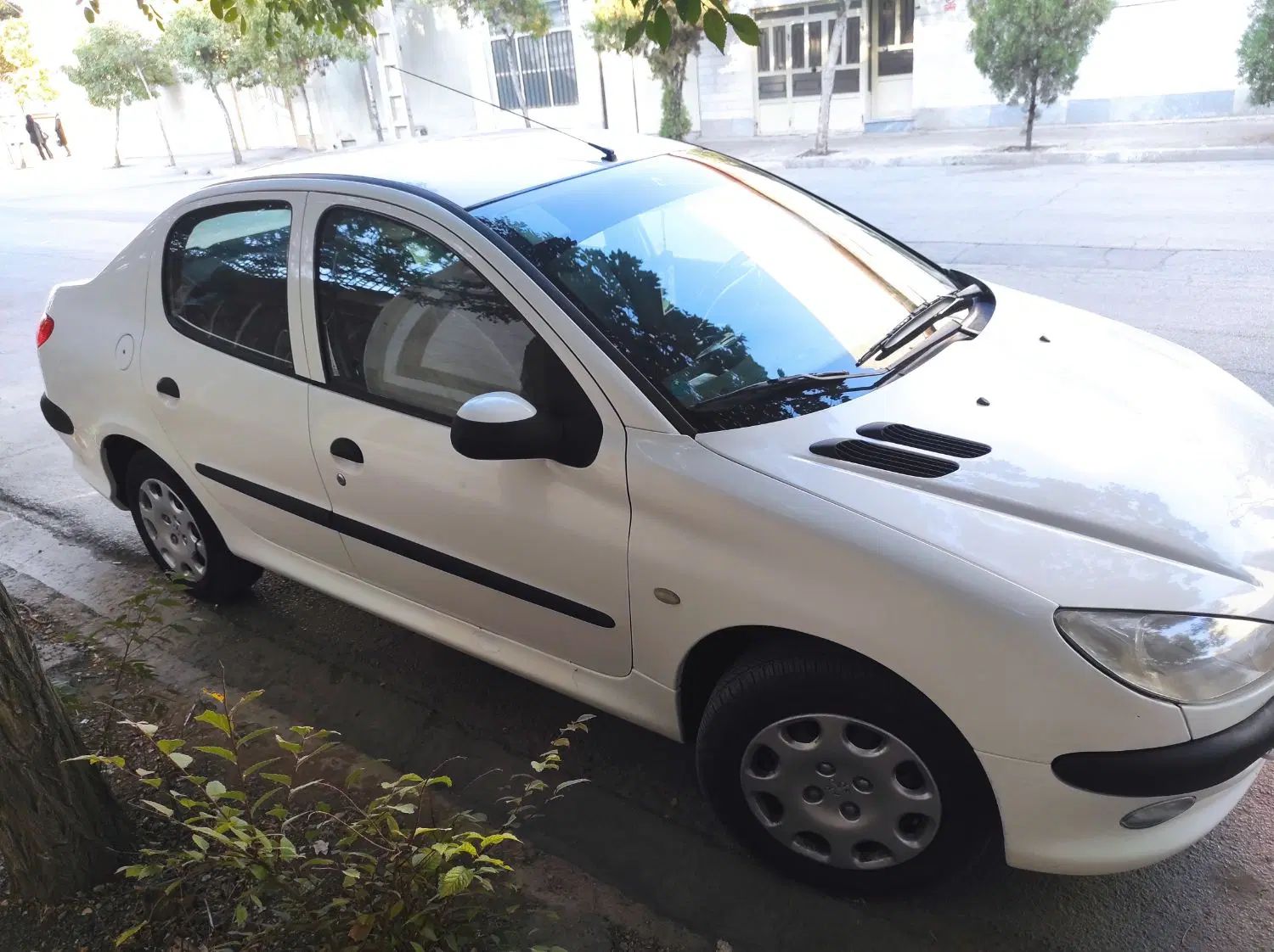 پژو ۲۰۶ صندوق دار v8 - 1396