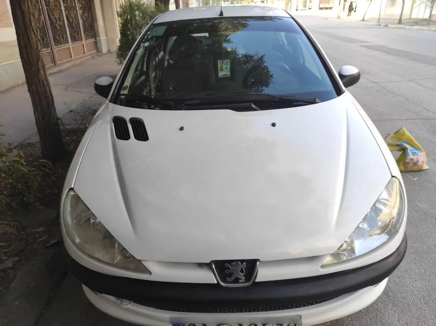 پژو ۲۰۶ صندوق دار v8 - 1396