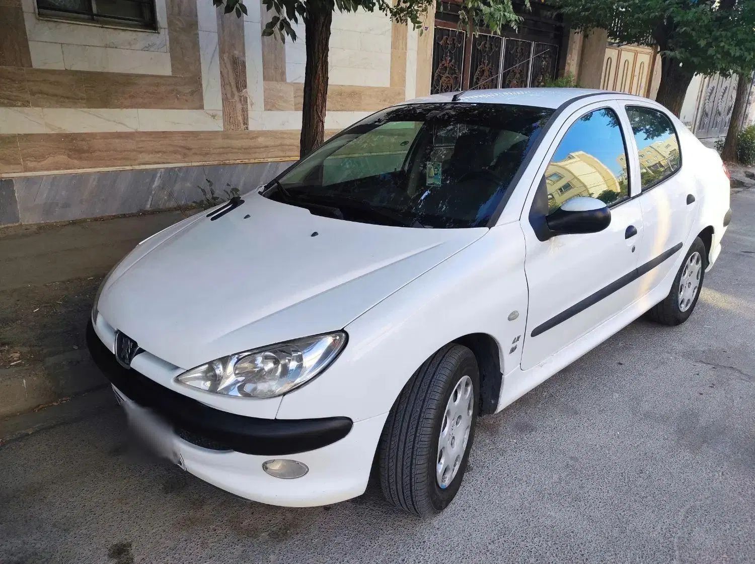 پژو ۲۰۶ صندوق دار v8 - 1396