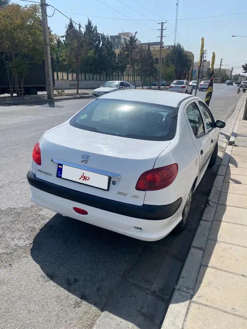 پژو ۲۰۶ صندوق دار v8 - 1399