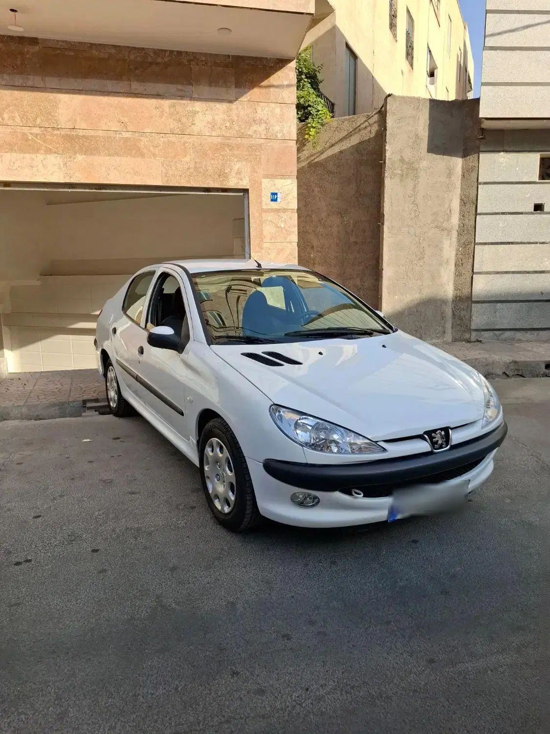پژو ۲۰۶ صندوق دار v8 - 1396