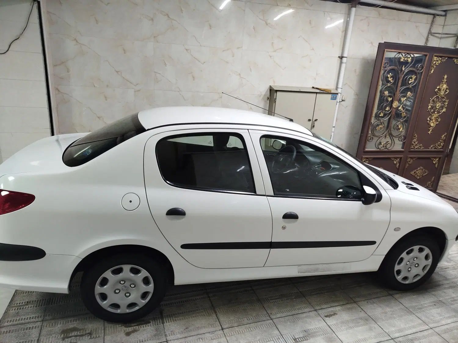 پژو ۲۰۶ صندوق دار v8 - 1399